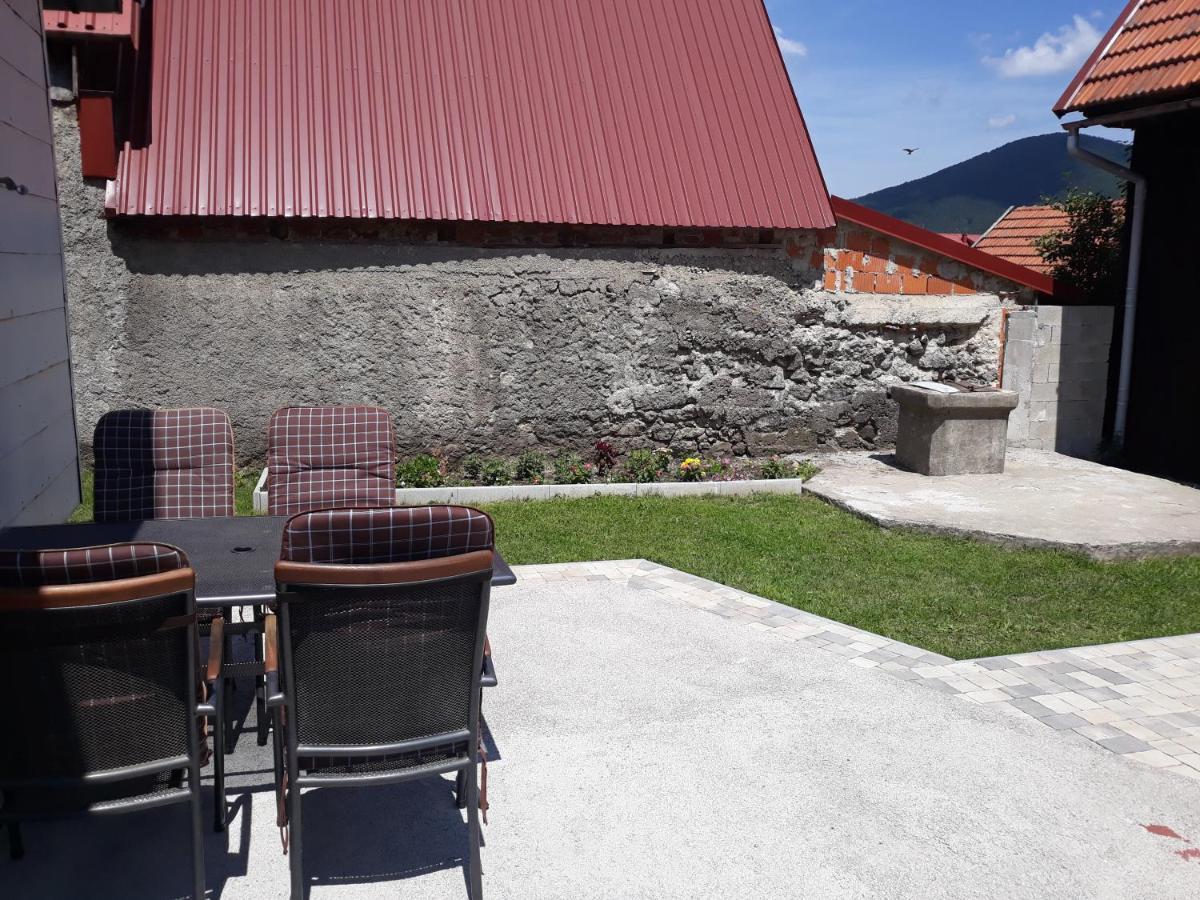 Villa Kuca Za Odmor "Seka"*** à Mrkopalj Extérieur photo