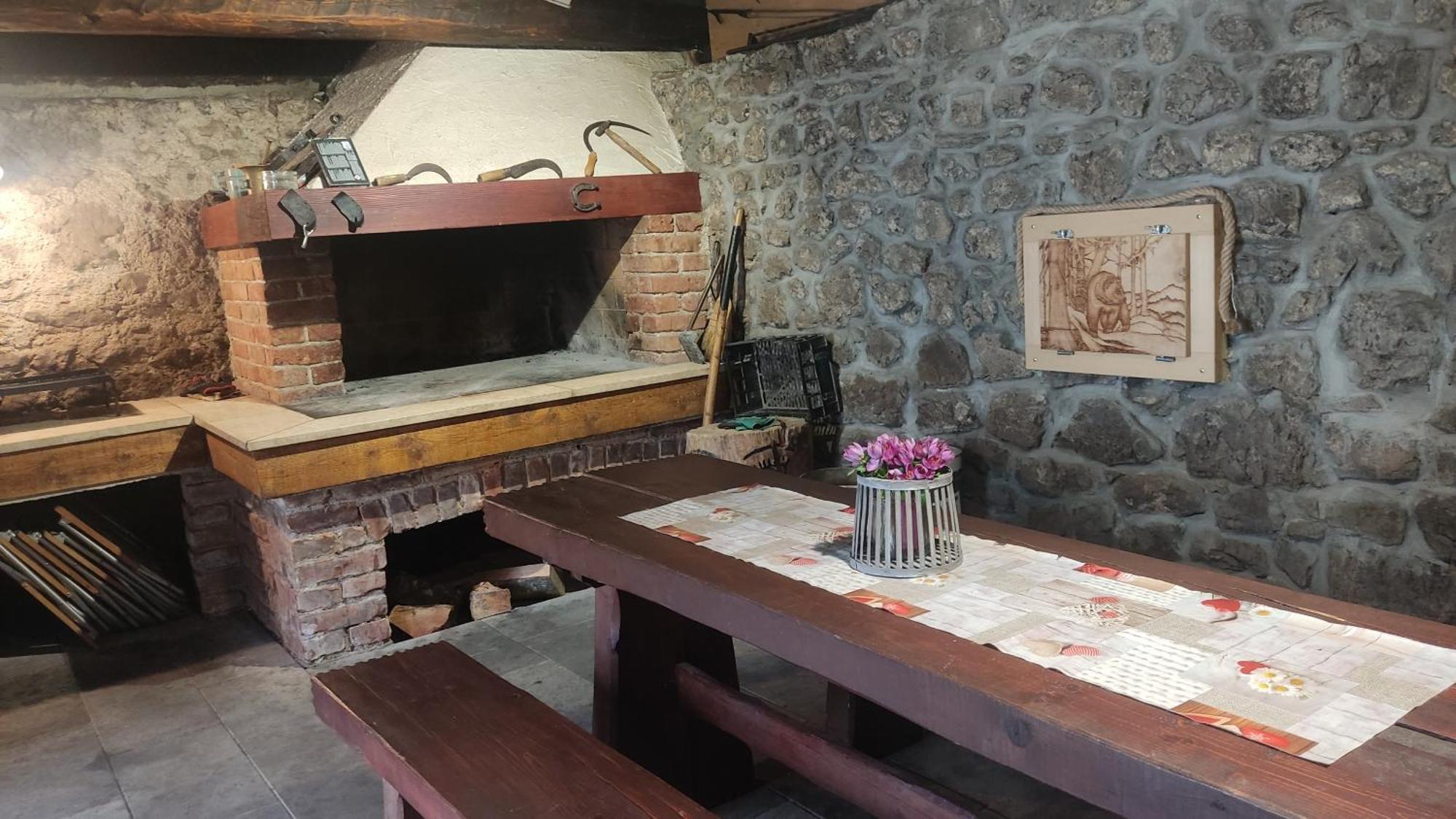 Villa Kuca Za Odmor "Seka"*** à Mrkopalj Extérieur photo